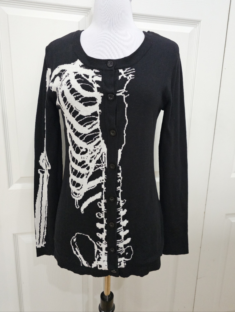 Vintage Hot Topic Y2K Iron Fist Punk Goth Black White Skeleton Sweater Cardigan